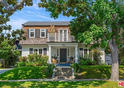 379 N Ridgewood Place - Photo 1