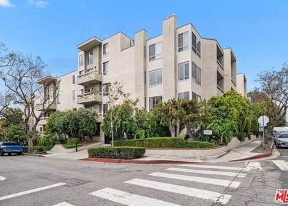 8960 Cynthia Street - Photo 1
