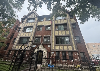 6912 N Ashland Boulevard - Photo 1