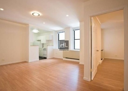 West 34th Street - Photo 1