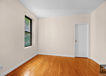 East 25 Street - Photo 1