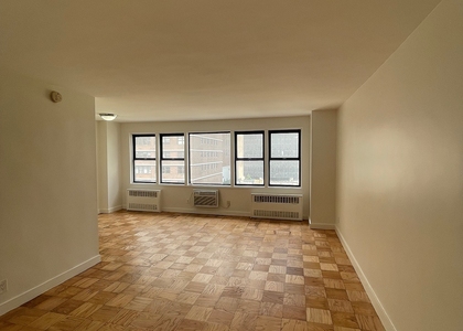 East 36 Street - Photo 1