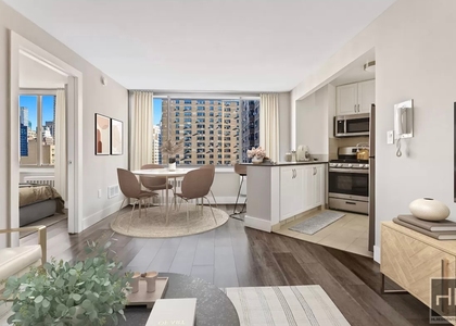 Second Avenue - Photo 1