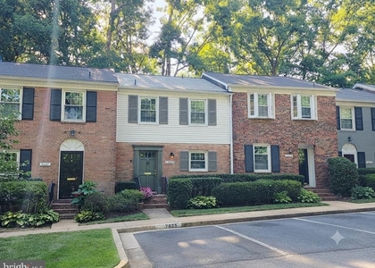 7629 Tiverton Drive - Photo 1