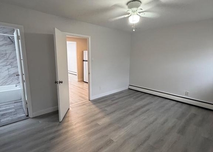 6020 N Warnock Street - Photo 1
