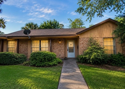 10223 Knoboak Drive - Photo 1