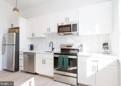 415 Saint Paul Street - Photo 1