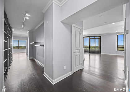 100 Parrott Drive - Photo 1