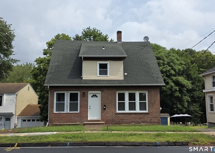 782 Center Street - Photo 1