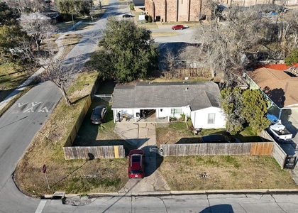 5103 Willow Glen Drive - Photo 1