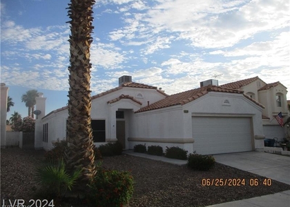 8216 Grassy Point Circle - Photo 1
