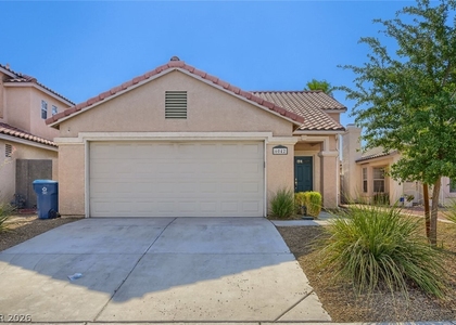 6042 Evening View Street - Photo 1