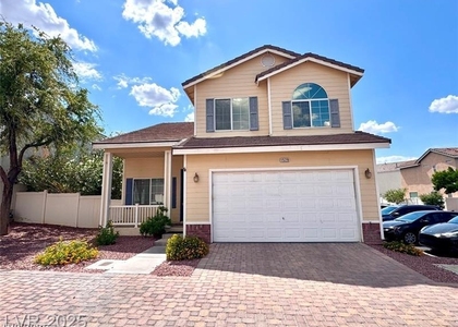1529 Tillman Falls Avenue - Photo 1