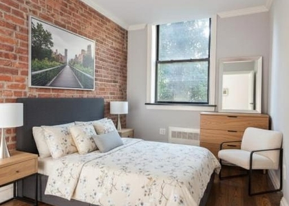 W 14TH ST. - Photo 1