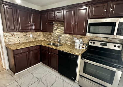 4158 Inverrary Drive - Photo 1