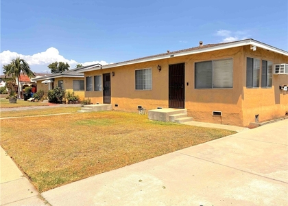 550 N Valencia - Photo 1
