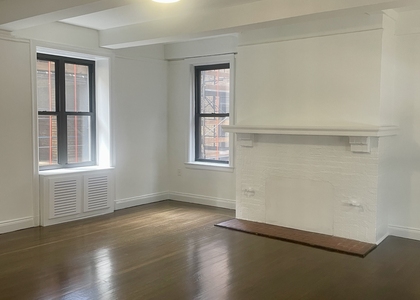 West 55th Street - Photo 1
