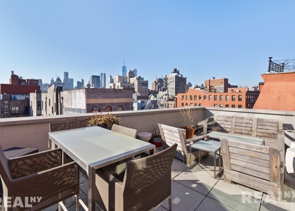 Grand Avenue - Photo 1