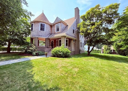 453 Palmer Avenue - Photo 1