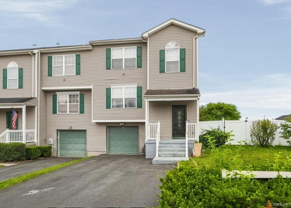 35 Helene Road - Photo 1