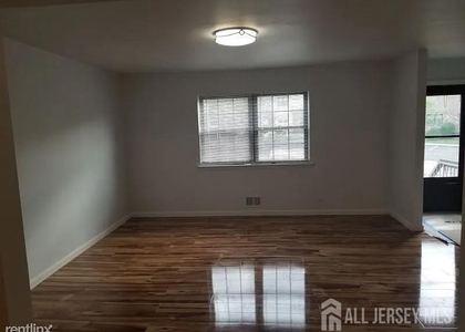 804 Maple Hill Drive - Photo 1