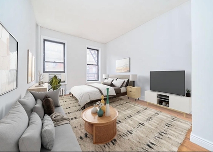 331 W 43rd Street - Photo 1