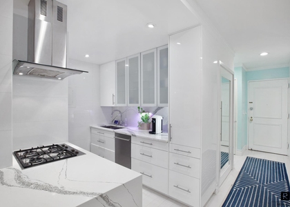 106 Central Park S - Photo 1