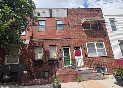 2122 S Hicks Street - Photo 1