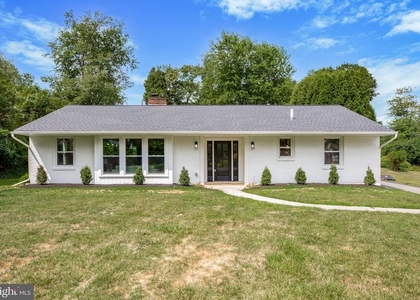 104 Furlong Avenue - Photo 1