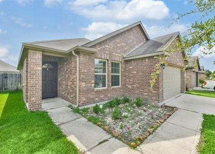 5518 Casa Mila Drive - Photo 1