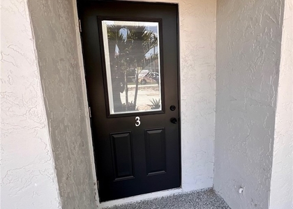 4102 Se 19th Place - Photo 1