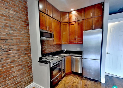 West 14 Street - Photo 1