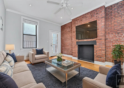 East 7 Street - Photo 1