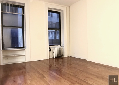 East 55 Street - Photo 1