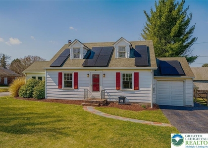 1117 Whitney Avenue - Photo 1