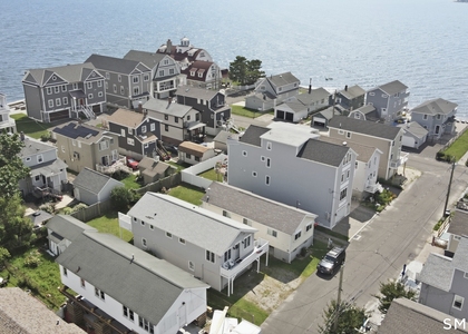 32 Richard Street - Photo 1