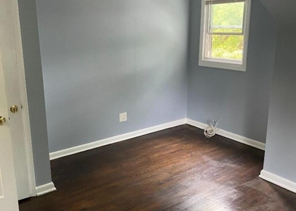 815 Lincoln Ave - Photo 1