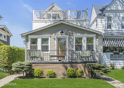 226 Sylvania Avenue - Photo 1
