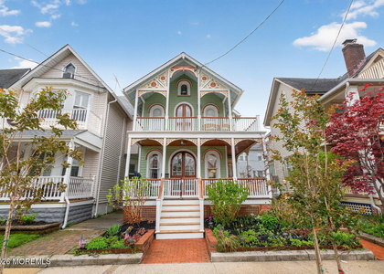 58 Broadway - Photo 1
