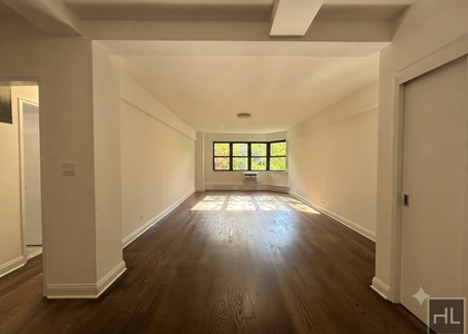 East 69 Street - Photo 1