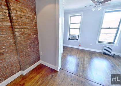 10 Avenue - Photo 1