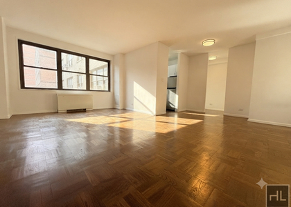 5 Avenue - Photo 1
