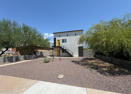 1106 E Yuma Street - Photo 1