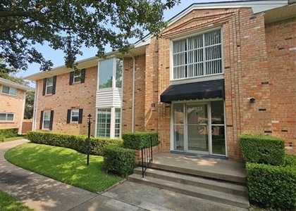 6033 Sandhurst Lane - Photo 1