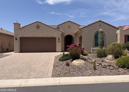 4024 N Cottonwood Drive - Photo 1
