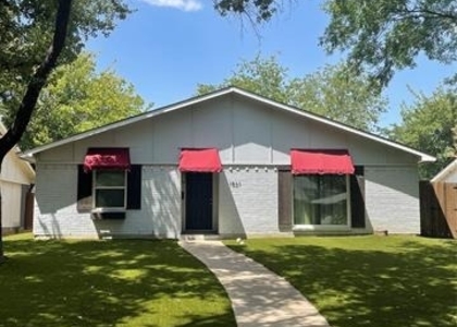 1531 Camelia Drive - Photo 1