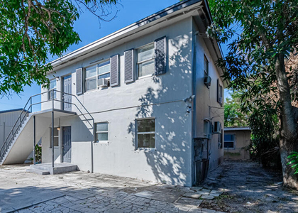 723 21st Street - Photo 1