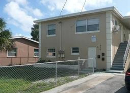 516 20th Street - Photo 1