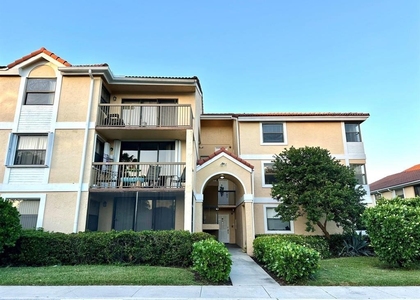 5641 Riverside Drive - Photo 1
