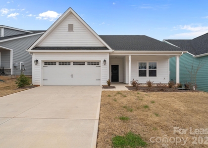 157 Montgomery Place - Photo 1